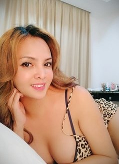 Sweet Versa with Poppers - Transsexual escort in Kuala Lumpur Photo 11 of 22