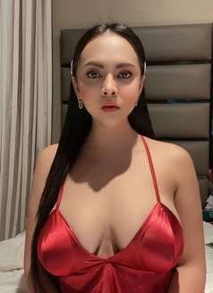 Top/Bottom Versa with Poppers - Transsexual escort in Ho Chi Minh City Photo 17 of 28