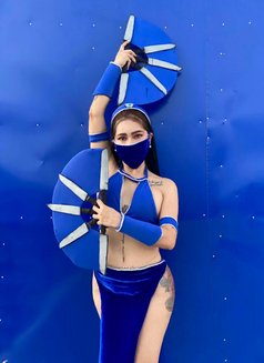 VERSA QUEEN - Transsexual escort in Manila Photo 17 of 24
