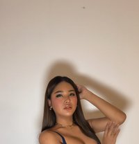 VERSAcummer Kylie - Acompañantes transexual in Bangkok Photo 1 of 17
