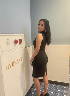 Versalite Amelia - Acompañantes transexual in Jakarta Photo 11 of 15