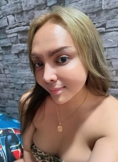 Versatile Airah (With Poppers) - Transsexual escort in Manila Photo 30 of 30