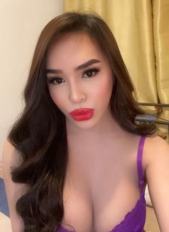 Versatile Anna Outcall&Incall - Transsexual escort in Manila Photo 28 of 30