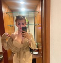 نادني سكينة Versatile Big and Strong - Transsexual escort in Riyadh