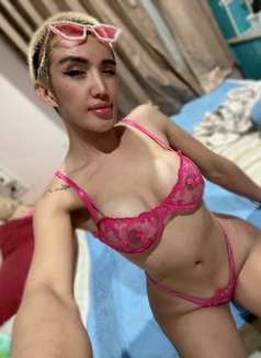 نادني سكينة Versatile Big and Strong - Transsexual escort in Riyadh Photo 3 of 6