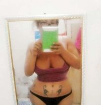 Versatile Curveyladyboy - Transsexual escort in Makati City