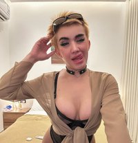 نادني سكينة Versatile Dick Big n Strong - Transsexual escort in Phuket
