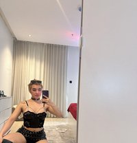 نادني سكينة Versatile Dick Big n Strong - Acompañantes transexual in Riyadh Photo 8 of 9