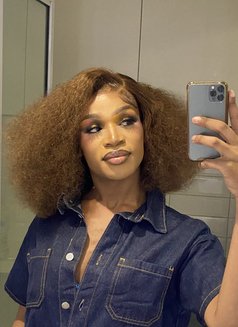 Versatile Ebony - Transsexual escort in Johannesburg Photo 1 of 4