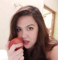 Cum with TS apple - Transsexual escort in Manila