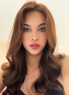 STELA FOX - Transsexual escort in Manila Photo 13 of 14