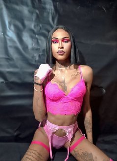 Versatile Gifted transgirl - Acompañantes transexual in Cape Town Photo 5 of 8