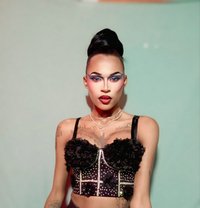 Versatile Gifted transgirl - Transsexual escort in Cape Town