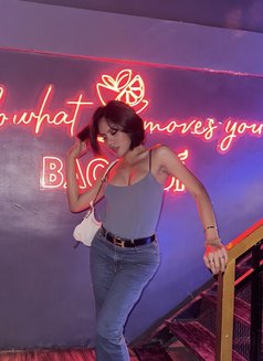 Versatile Kay - Transsexual escort in Dubai Photo 14 of 30