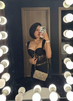 Versatile Kay - Transsexual escort in Dubai Photo 19 of 30
