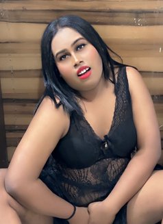 VERSATILE LADYBOY AKSHARA AVAILABLE - Transsexual escort in New Delhi Photo 8 of 14