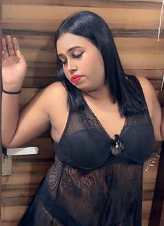 VERSATILE LADYBOY AKSHARA AVAILABLE - Transsexual escort in New Delhi Photo 12 of 14