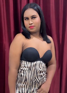VERSATILE LADYBOY AKSHARA AVAILABLE - Transsexual escort in New Delhi Photo 15 of 16