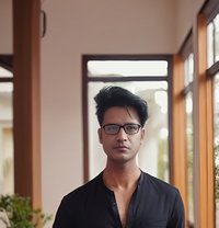 Passionate Male Escort for Women - Acompañantes masculino in Kolkata