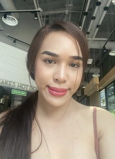 Versatile Meet and Camshow - Acompañantes transexual in Manila Photo 28 of 29