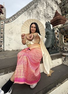 Versatile Mistress Erica - Acompañantes transexual in Tokyo Photo 24 of 30