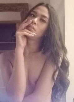 Versatile Naughty - Transsexual escort in Surabaya Photo 2 of 8