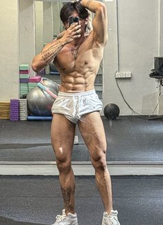 Versatile New Hottie! 180cm 8 inch - Acompañantes masculino in Johor Bahru Photo 6 of 6