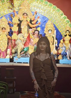 Versatile ROSE - Transsexual escort in Kolkata Photo 24 of 30