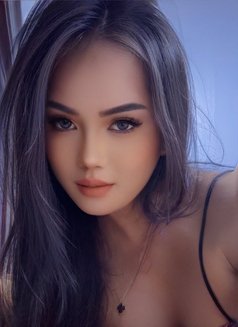 Versatile Ts Best GFE - Transsexual escort in Bangkok Photo 13 of 15