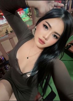 Versatile Ts Best GFE - Transsexual escort in Bangkok Photo 20 of 20