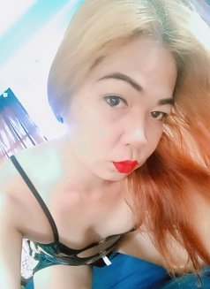 Versa top fully functional - Transsexual escort in Manila Photo 15 of 16