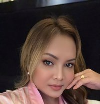 Versatile w/Poppers - Transsexual escort in Kuala Lumpur