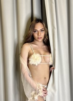 Versatile Young Pinay 🇵🇭 - Transsexual escort in Abu Dhabi Photo 7 of 15