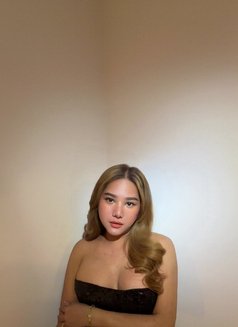 KYLIE new cummer - Transsexual escort in Bangkok Photo 8 of 12