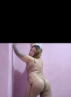 Versatop Melly - Transsexual escort in Davao Photo 10 of 13