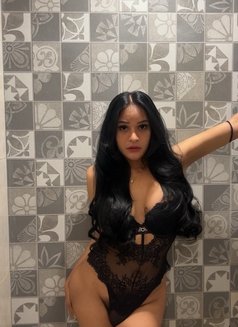 VERSTAIL PRETTY LADYBOY INDONESIA - Transsexual escort in Jakarta Photo 25 of 30