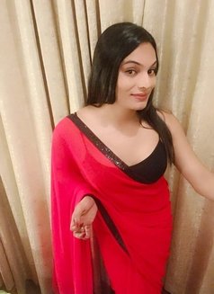 Verstile Priya - Acompañantes transexual in Bangalore Photo 2 of 12