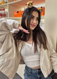 Very feminine Angelina🇷🇺 POPPERS - Transsexual escort in Riyadh Photo 13 of 13