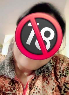 (VERY PRIVACY GIRL)🫦BHAVNA🥀 MEET & CAM - puta in New Delhi Photo 2 of 3