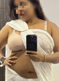 (VERY PRIVACY GIRL)🫦BHAVNA🥀 MEET & CAM - escort in New Delhi Photo 4 of 18