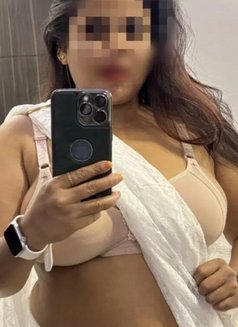 (VERY PRIVACY GIRL)🫦BHAVNA🥀 MEET & CAM - escort in New Delhi Photo 5 of 18