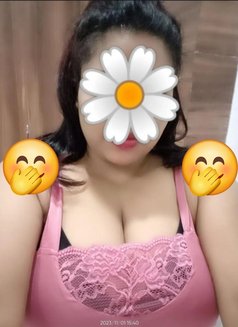 (VERY PRIVACY GIRL)🫦BHAVNA🥀 MEET & CAM - escort in New Delhi Photo 15 of 18