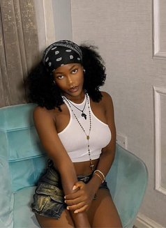 Very Slim Thickgal - escort in Noida Photo 2 of 4