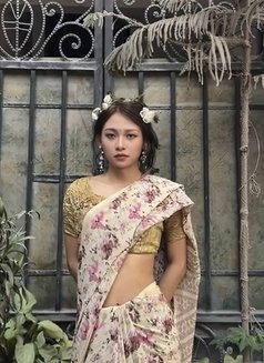 Vesper - Transsexual escort in New Delhi Photo 18 of 18