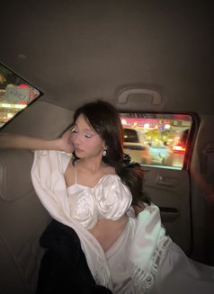 Vesper - Transsexual escort in Gurgaon Photo 6 of 13