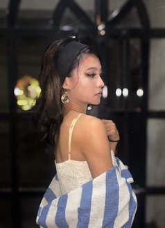 Vesper - Transsexual escort in New Delhi Photo 12 of 13