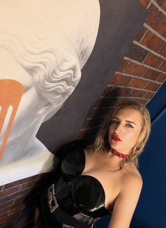 Vesta Thorn - dominatrix in Riyadh Photo 1 of 9