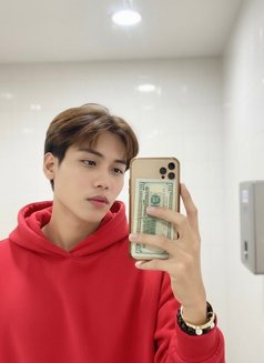 Vexen Sam Young Boy 22 - Male escort in Singapore Photo 6 of 17