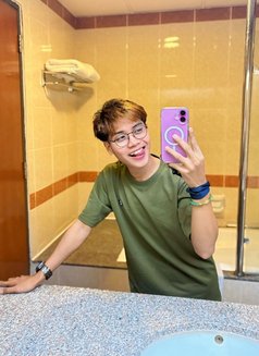 Vexen Sam Young Boy 22 - Male escort in Singapore Photo 11 of 17