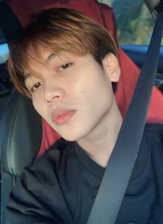 Vexen Sam Young Boy 22 - Male escort in Singapore Photo 6 of 17